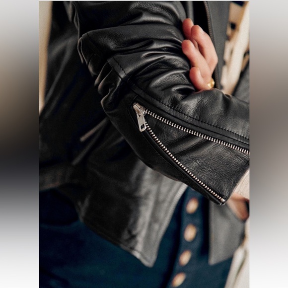 Sezane Zig Leather Jacket - Picture 4 of 9